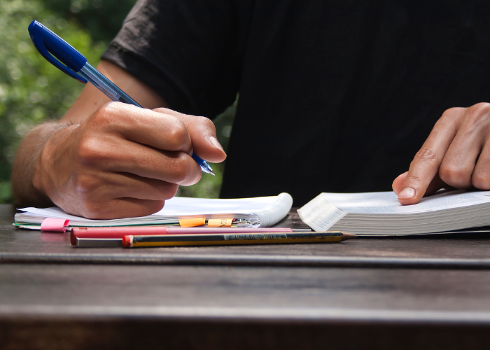 Hoe blijf je ontspannen en gefocust tijdens examens?